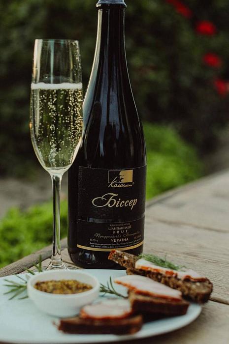 вино игристое Биссер