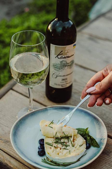 вино сухое Сухолиманское