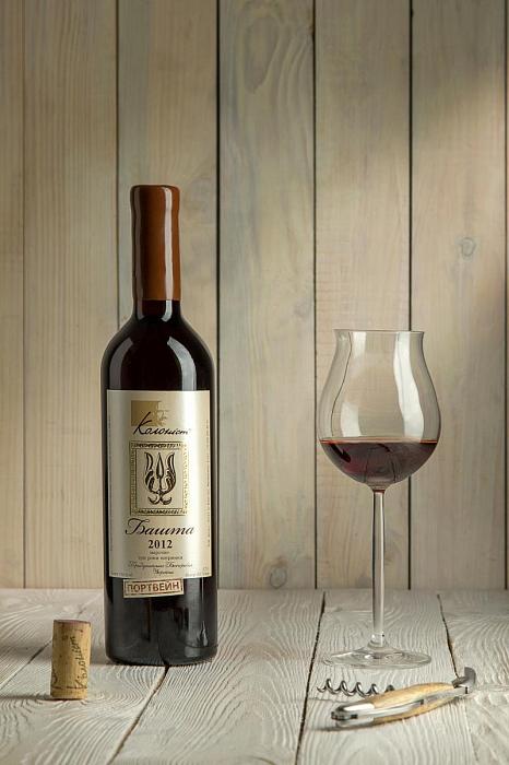 вино марочное креплёное крепкое Башта (портвейн)
